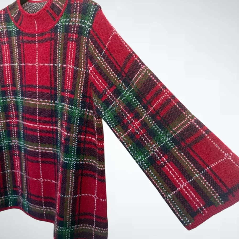 Entro Holiday Plaid Knit Sweater in Red Size S